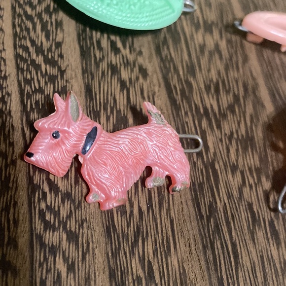 Vintage pink and green hair clip, dog hair clip, vintage parasol barrette, - Picture 3 of 6